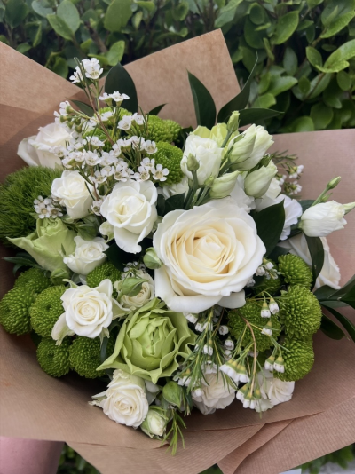 The Classic - Classic combination of whites, greens and mixed foliage